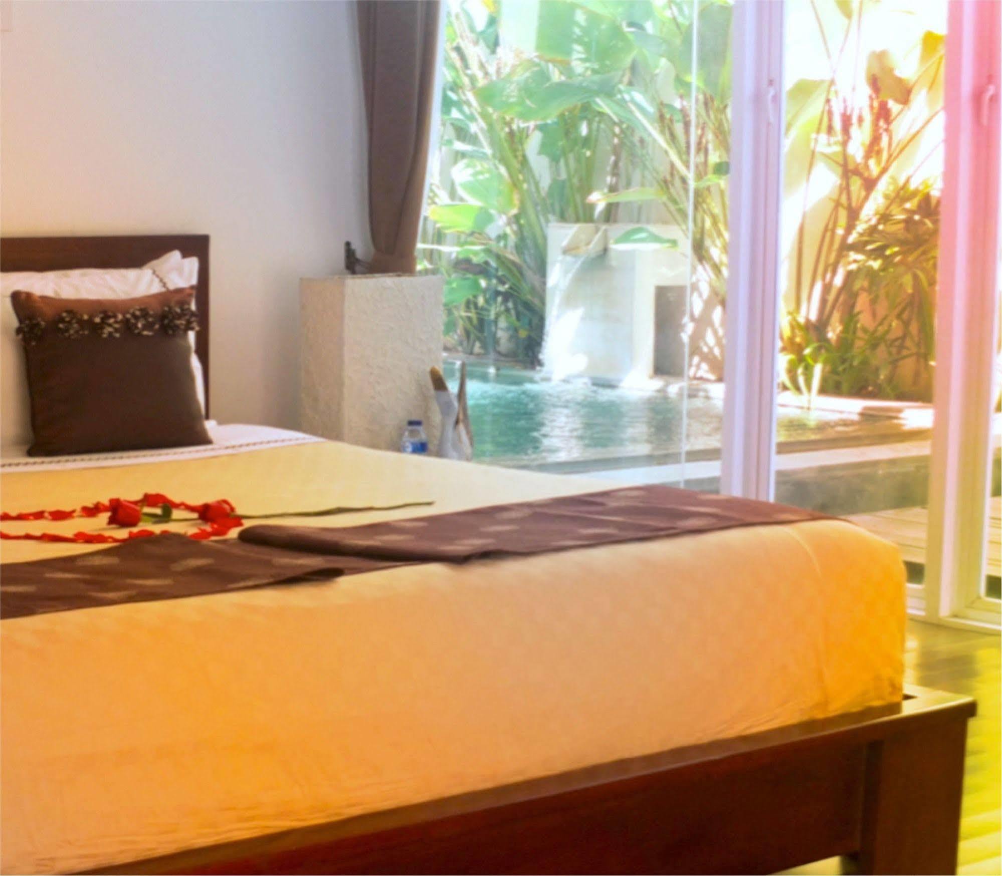 New Andamar Villas Seminyak  Bagian luar foto